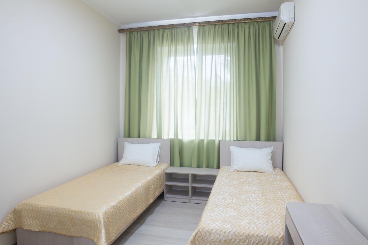 Hotel Alma Ata Zhosaly Luaran gambar