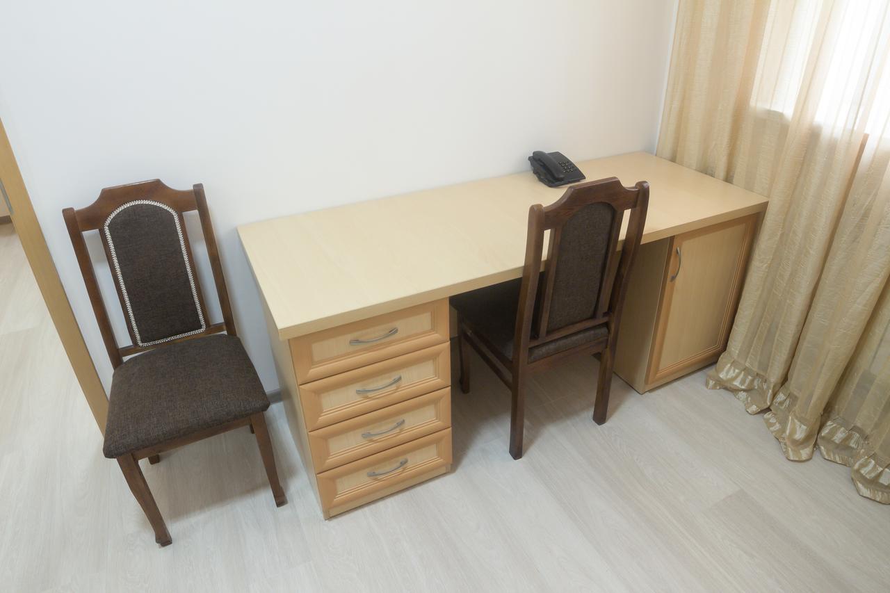 Hotel Alma Ata Zhosaly Luaran gambar